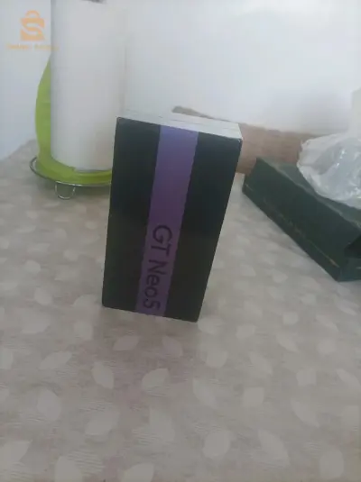 realme gt neo5 12/256g neuf jamais utilisée
