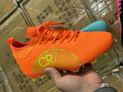 حذاء رياضي cr7 crampons NV modèle 2