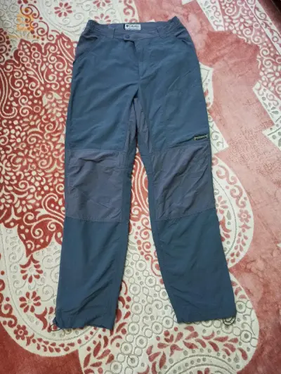 Columbia Original waist 36 Cm

Livraison Disponible 📦
