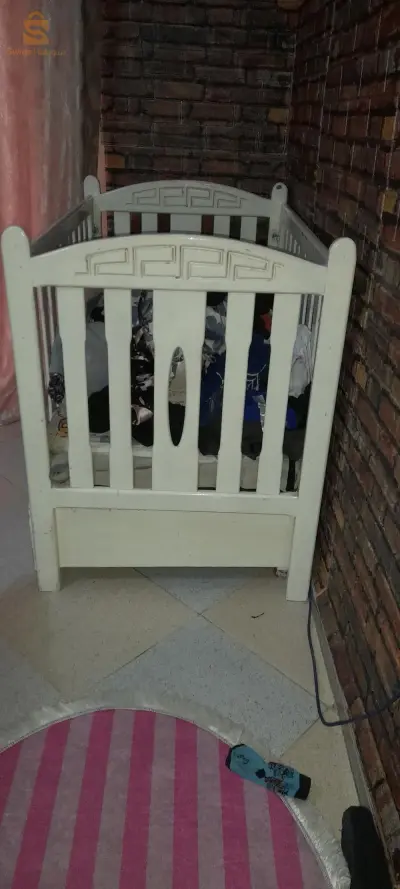 سرير اطفال