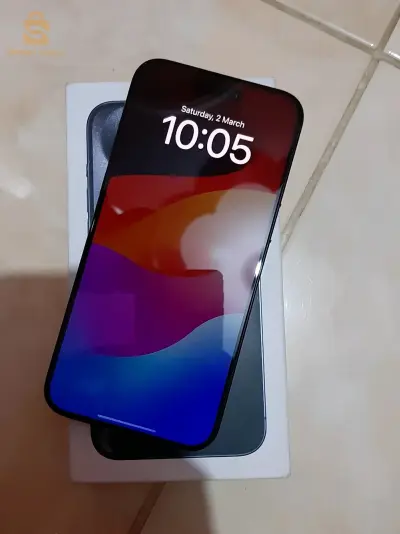 iPhone 15 pro max avec boite