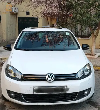 golf 6
2012
179000km
00 peinture
00 a froid
fiha quelques retouches