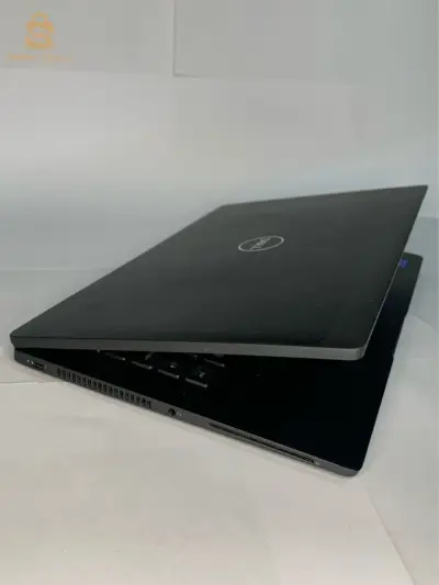 🔹 DELL Latitude 7420