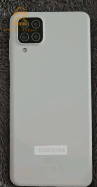 هاتف من نوع galaxy M12