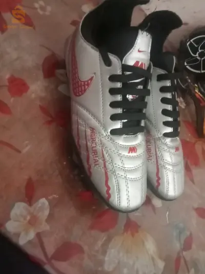 Sneaker
