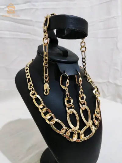 parure Versace