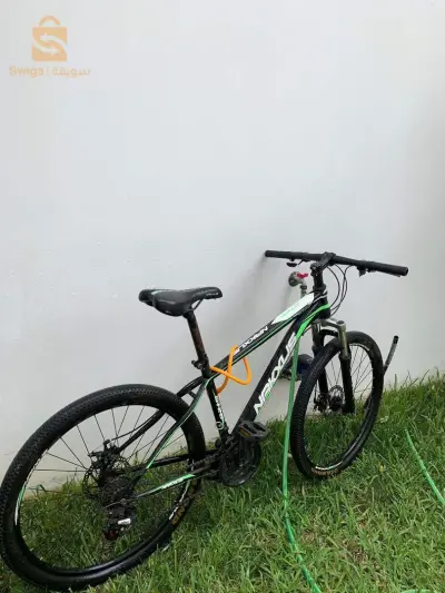 vélo coxi " Nakxus " . la taille M