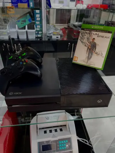 XBOX ONE 500GB AVEC 2 MANETTE