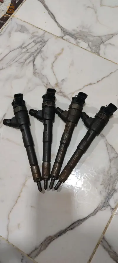 انجيكتور 1.6hdi et kit dèmarage Picasso clio 206