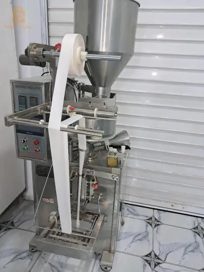 آلة تعبئة