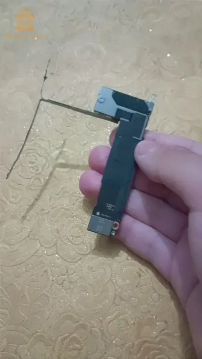 pièces attaché iPhone 12