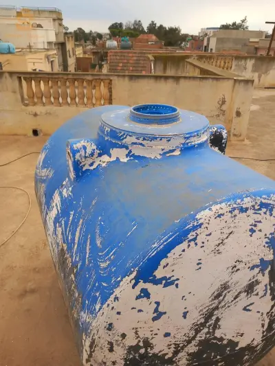 citerne d'eau en bonne état  1000 litres