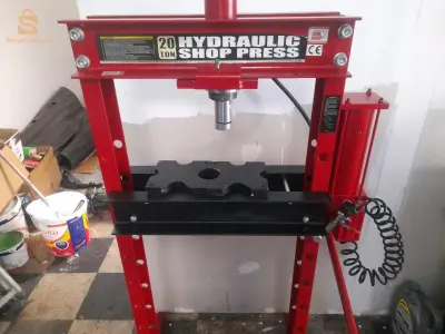 presse hydraulique pneumatiques