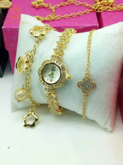 ساعة + بروسليات + قرومات✨😍😍? ب155الف ?