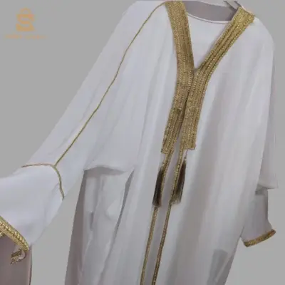 عباءة سعودية بجميع المقاسات طقمين سفلي و علوي متوفر جميع المقاسا  l .  xxl.  xl