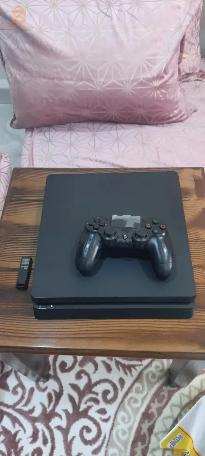 ps4  مفلاشي   نظيف  سطوكاجي     1000GB