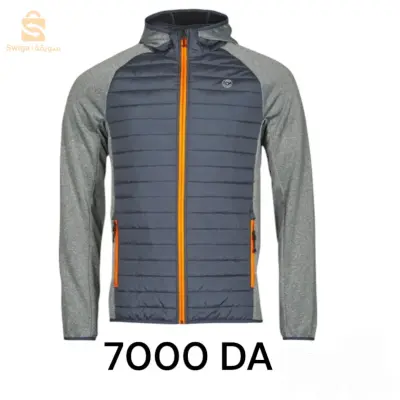 معطف ماركة   حجم   S 

 أصلي jack and jones