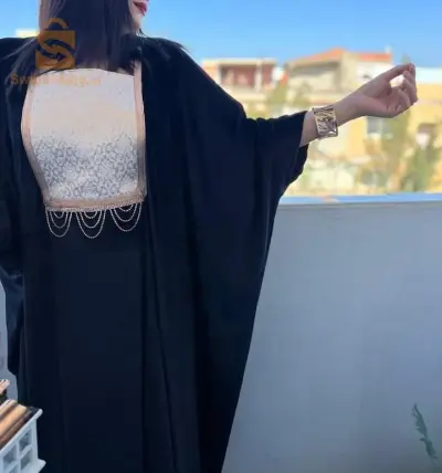 عباءة خليجية