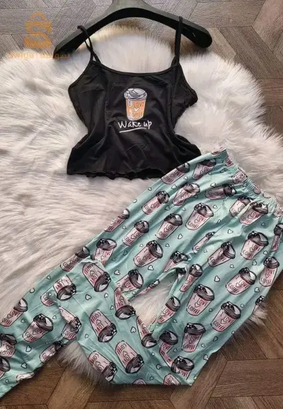 pyjamas à motif important