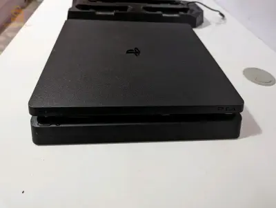 PS4 slim