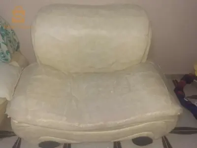 للبيع