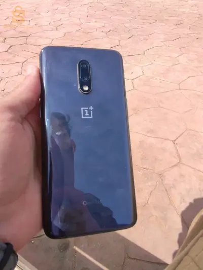 One plus 7 8/256
