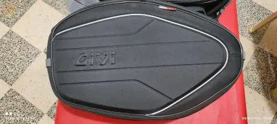 sacoches cavalières givi moto