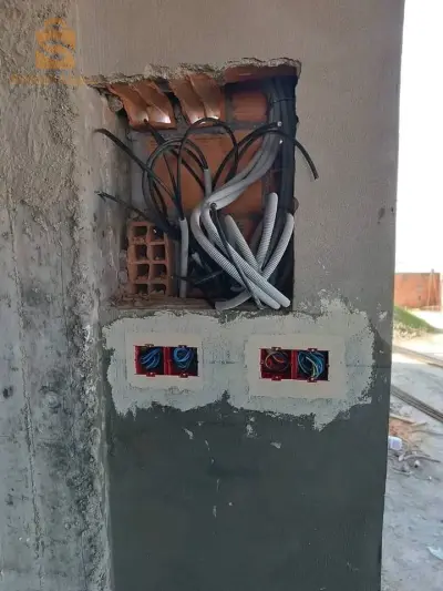كهربائي و الماتريال كاين