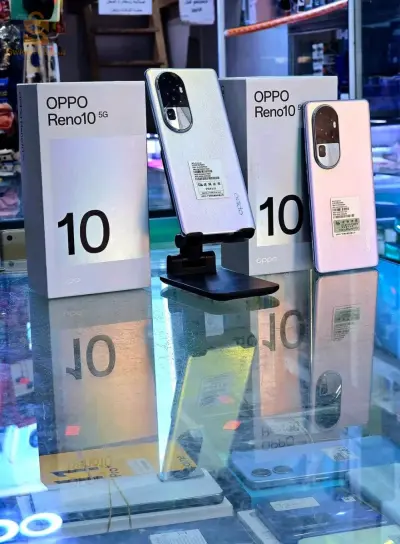 #OPPOReno105G 
هاتف Oppo الجديد Oppo reno 10 5G  ذو المواصفات الجيدة 🔥 بسعر رائع 👇👇.....
✅يعمل بشريحتين
✅الميموار: 256 جيقا
✅الرام:  8 جيقا 
✅المعالج: Dimensity 7050 تكنواوجيا 6 نانو 
✅الشاشة:  شاشة منحنية Amoled بمقاس 6.7 بمعدل تحديث 120 هرتز 
✅الكاميرا الامامية : 32 ميقا بيكسال
✅الكاميرا الخلفية:  ثلاثية 64/32/8 ميقا بيكسال 
✅البطارية :  5000 ملي امبير. 80 واط 🔥