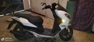 vms city blade la 150  état neuve 3400km