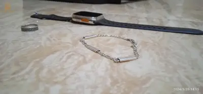 ساعة يد ذكية و خاتم خطوبة فضي روعة و خاتم أحمر فضي