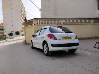 سيارة207 سنة 2012