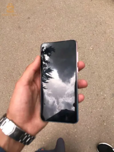 samsung a8s