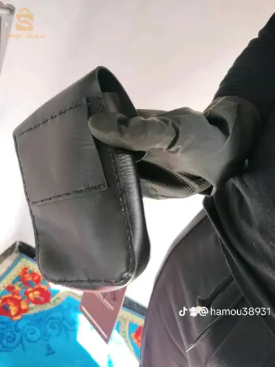 pochette cuir vachette matière viritable solide disponible 0542664867