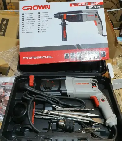 Marteau-piqueur Perforateur 28mm 800w CROWN
