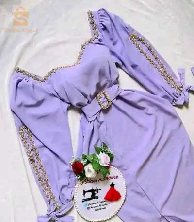 صووووولد روبات للعيد للعرايس والمخطوبات😍😍🍓👑تهبل فلبستها🤎👗بقاو لي طاي L و Xl فقققققطليكولار كيما مبينين فالفوطو🍓😍متوفر الاتوصيل م وورد. اكسبراس🩷