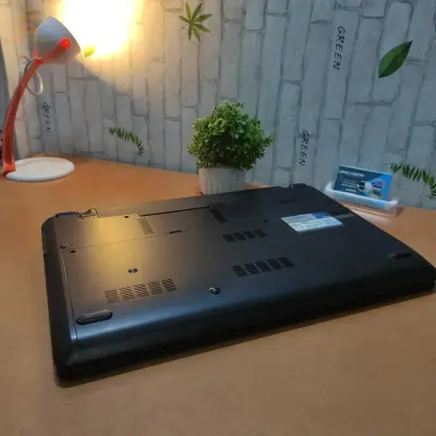 حاسوب asus