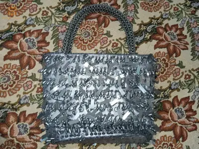 حقيبة مناسبات نسائية