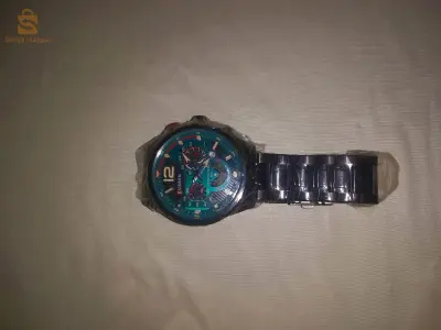 4400
