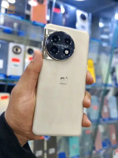 متوفر توصيل 58 ولاية 
ONE PLUS 11 
12/256
