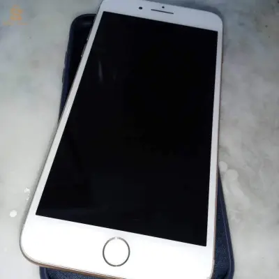 iPhone 8 Plus