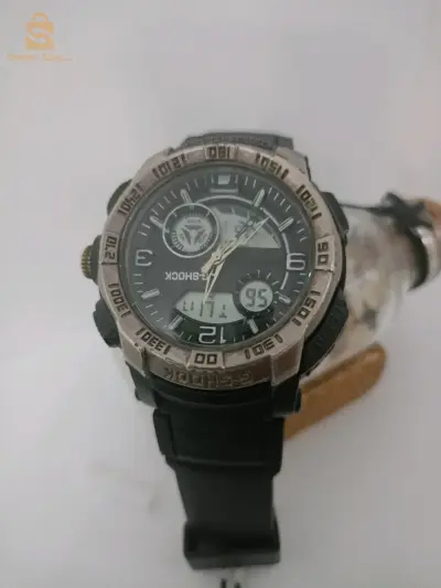 ساعة G-sHock