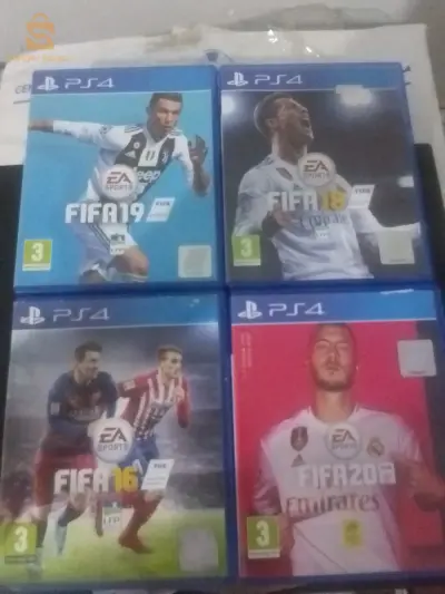 les CD PlayStation 4