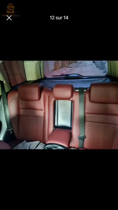 Je met en vente un freelander 2012  full black, pas  d'accident, 285km, salon intérieur cuir aubergine, extérieur céramique 3ans+lustrage, 4 pneus neuf marque kumho korea, phare avant coté passager neuf, lave phare neuf, moteur réviser a zero, parchoc arrière neuf, peinture deux parchoc, un petit raccor 5cm au bou du capot, un petit raccor 10cm porte avant droite, un petit raccor 10cm lail avant et arrière coté chauffeur, propreté, faites vos offres