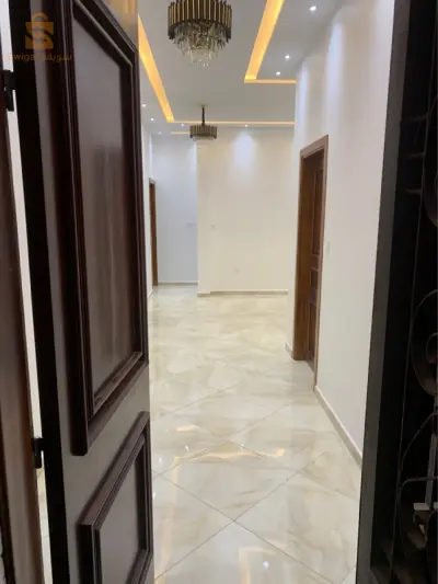 vente d’un appartement refait à neuf avec des matériaux nobles , a oran front de mer 6em étage