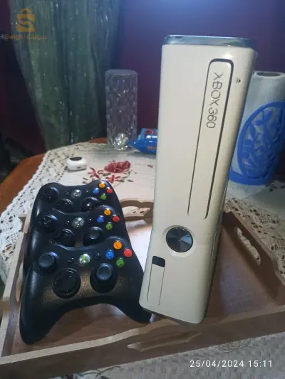 Xbox 360 (slim.glitchi)