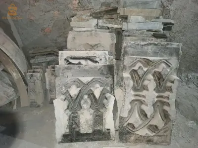 Moules pour fabriquer des pièces en ciment pour la décoration
