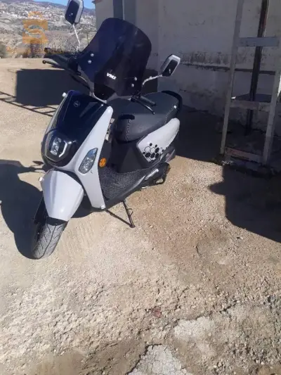 للبيع