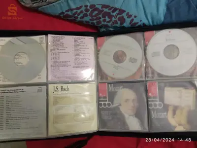 pochette de cd + 100 cd classiques