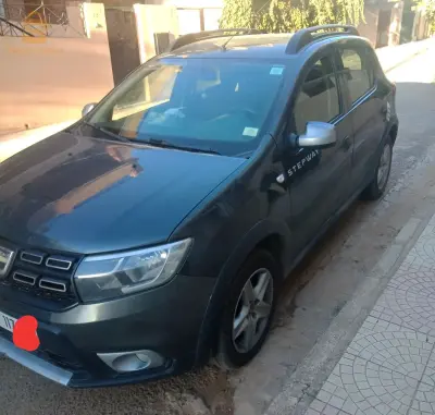 vend Sandero stepway